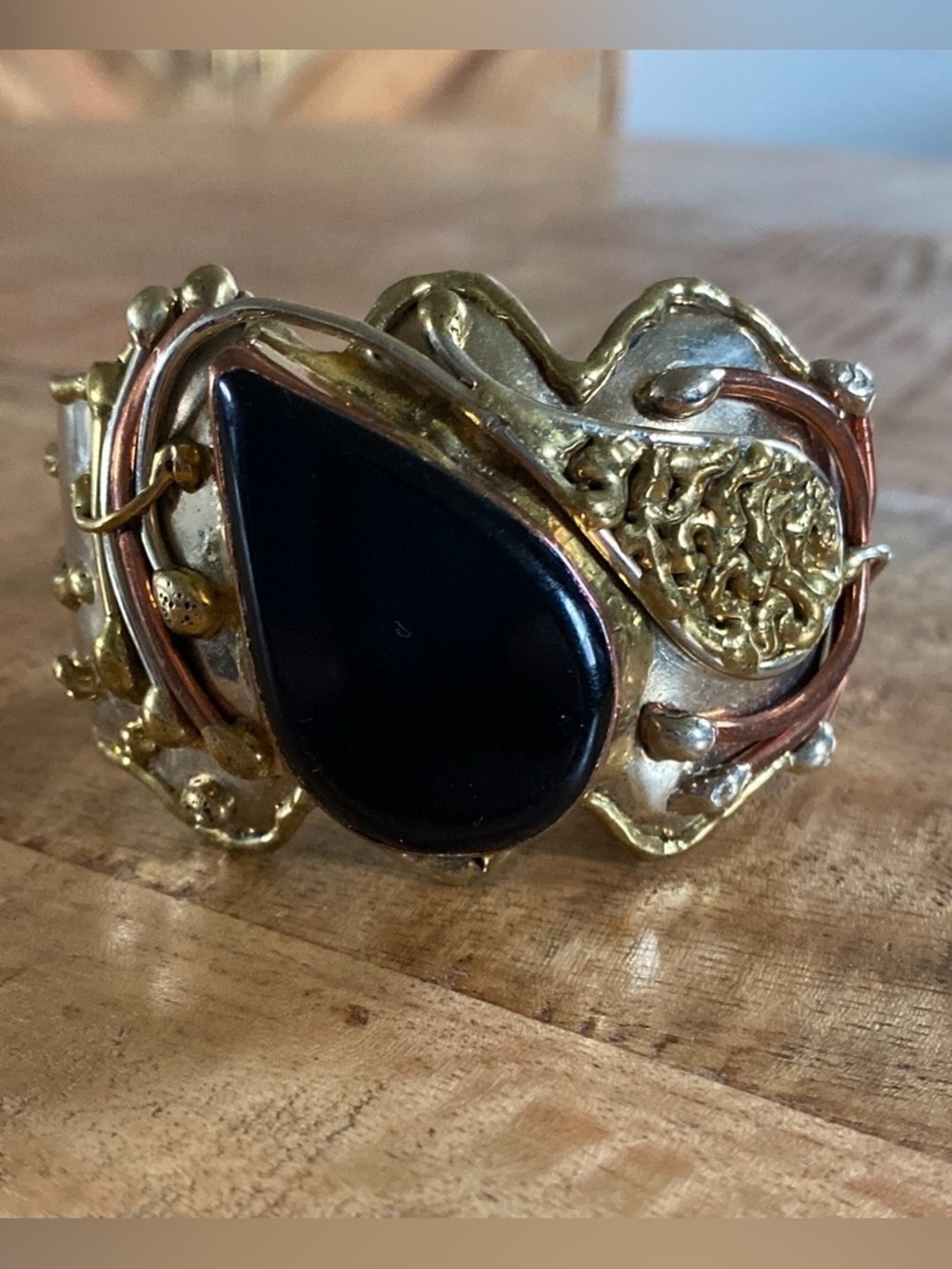 VTG Carreon Signed Brutalist Mixed Metal Black Onyx Teardrop Cuff Bracelet